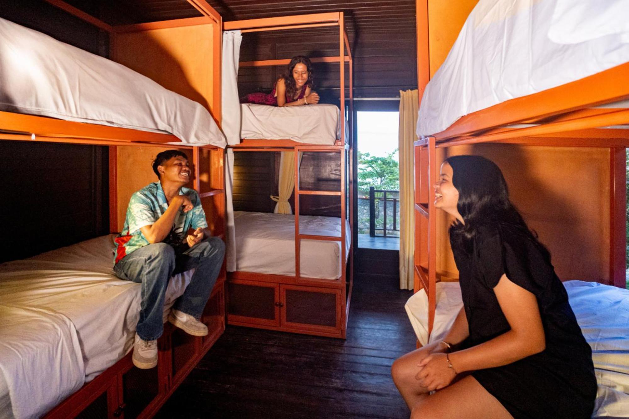 Mad Monkey Nusa Lembongan Ngoại thất bức ảnh