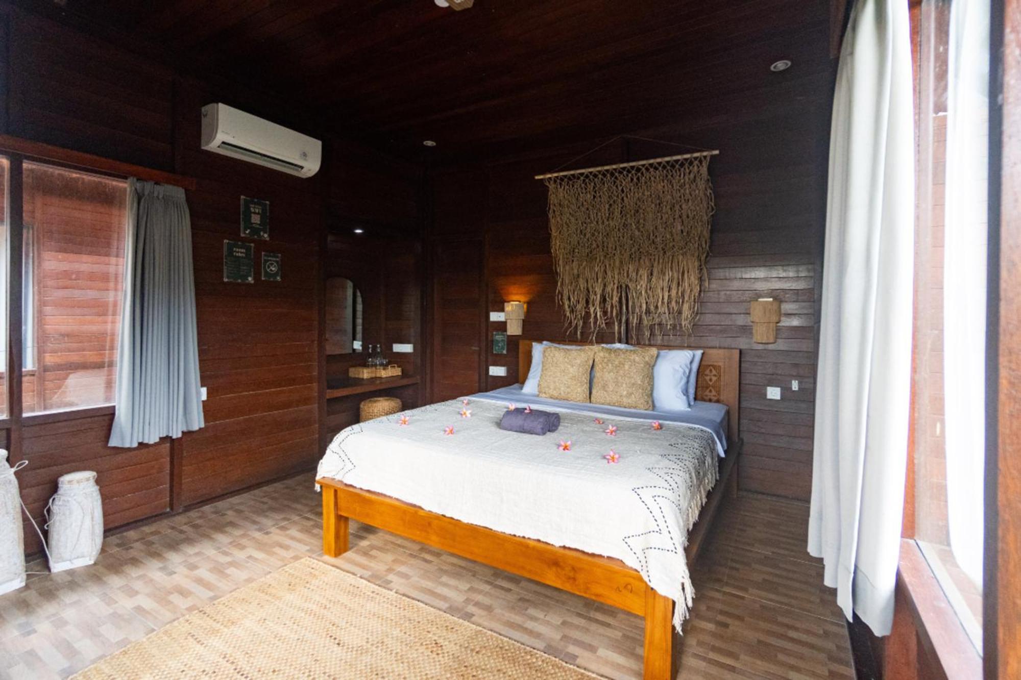 Mad Monkey Nusa Lembongan Ngoại thất bức ảnh